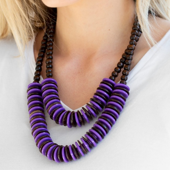 Wooden  necklace - Picture 1 of 1